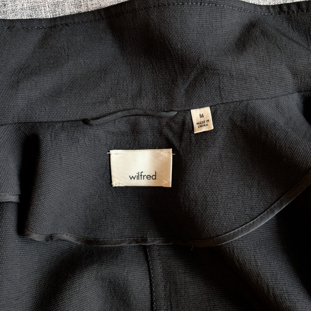 Aritzia Wilfred Kamille Bomber Jacket - Black, Size M - Picture 5 of 12